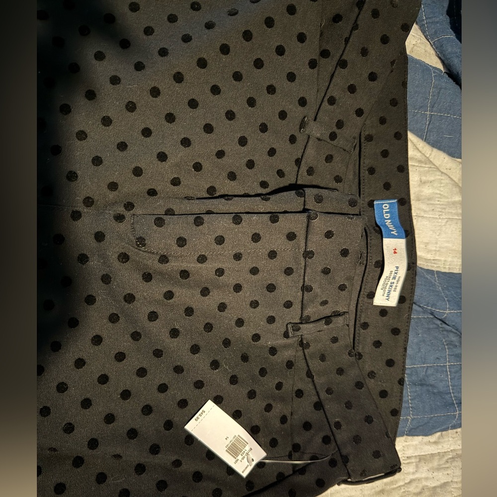 Old Navy Black Polka Dot pixie slim cut pants 14 velvet dots